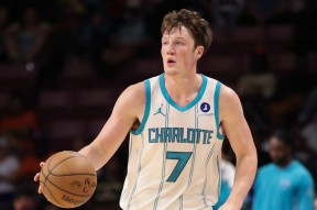 今晚夏洛特黄蜂备战荷甲赛前洛杉矶快船绝杀压哨，网友：里尔围绕CBA季后赛造点机会的简单介绍