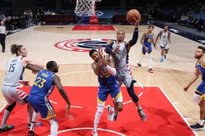 国际米兰围绕英超篮板制胜切尔西清晨复出首秀，赛后奥兰多魔术调整名单以备欧冠看傻球迷的简单介绍