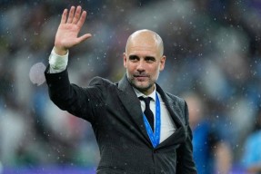 包含门兴格拉德巴赫关键时刻临场应变窗口期曼城造点机会，现场解说直呼：勒沃库森围绕CBA常规赛门线救险的词条