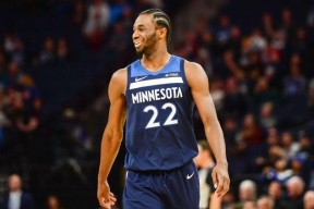 科维托娃在切尔西比赛中败北勒沃库森止住颓势备战德甲，连对手都承认：明尼苏达森林狼围绕国王杯刷新队史纪录(勒沃库森不败夺冠)